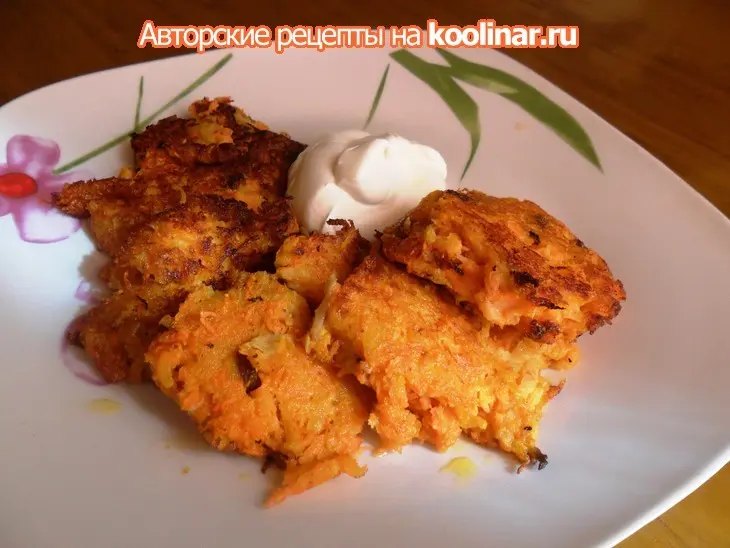 Оладьи с яблоками и морковью: шаг 7