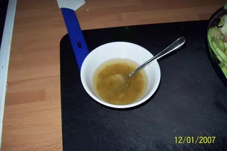 Салат с авокадо и тунцом.: шаг 7