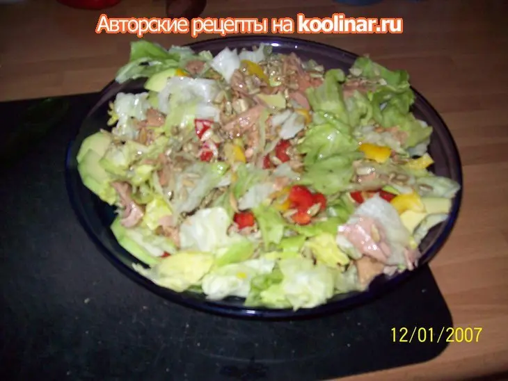 Салат с авокадо и тунцом.: шаг 9