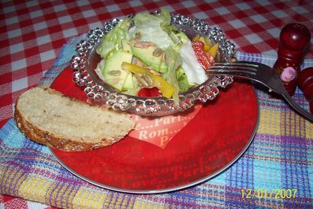 Салат с авокадо и тунцом.: шаг 10