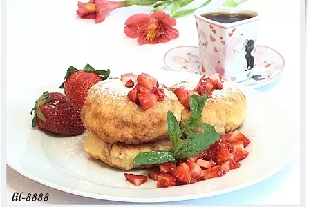 Сырники с клубникой.: шаг 6