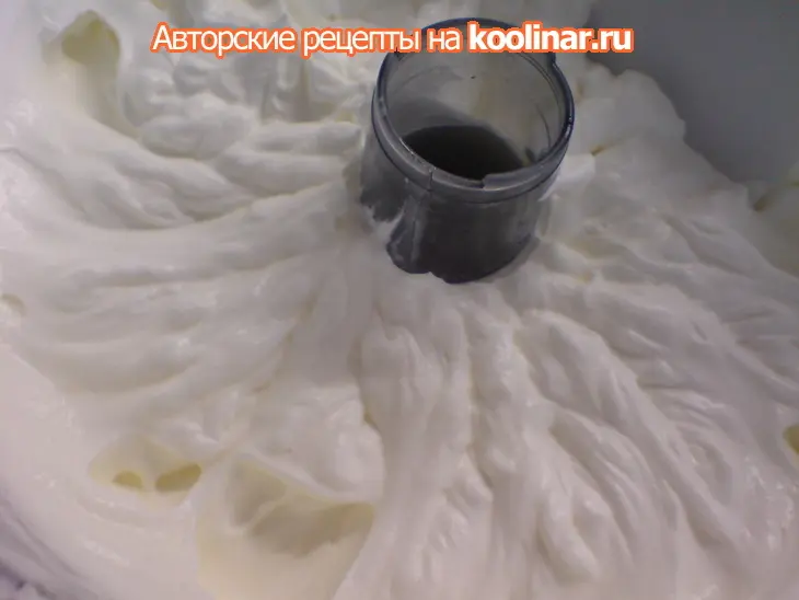 Десерт  из йогурта и клубники: шаг 2