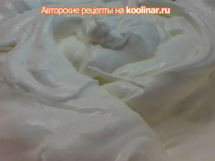 Десерт  из йогурта и клубники: шаг 3