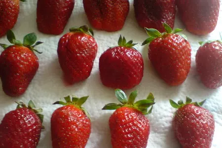Десерт  из йогурта и клубники: шаг 6