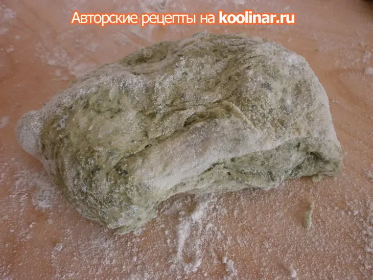 Шпинатные хлебные булочки с начинкой: шаг 1