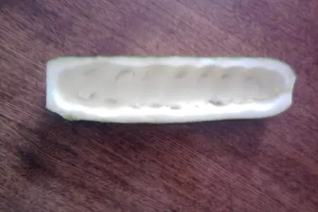Фаршированные шампиньоны и цукини: шаг 2