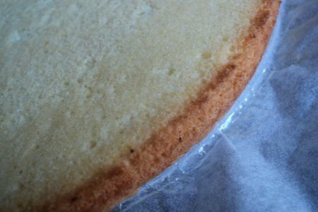 Торт «черносмородиновое наслаждение» (delice au cassis)  по рецепту от джеймса мартина.: шаг 3