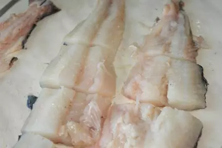 Пикша запечённая под хрустящей корочкой: шаг 1