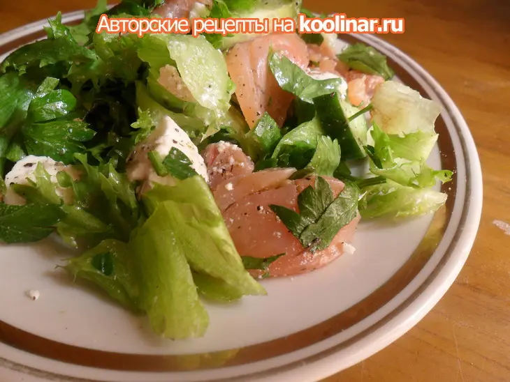 Салат с красной рыбой и сыром: шаг 6