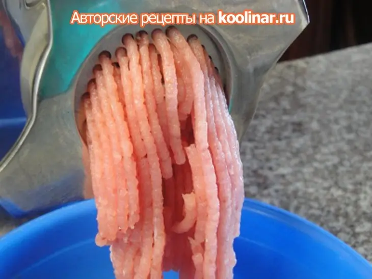 Суп с грибами и шариками из тунца: шаг 2
