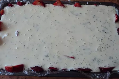 Пирожное шоколадное с мятой и клубникой.: шаг 6