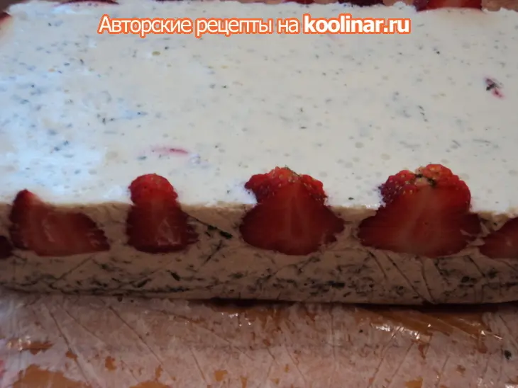 Пирожное шоколадное с мятой и клубникой.: шаг 7