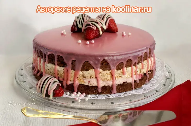 Шоколадно-клубничный торт с ореховым безе и конфетами из клубники “оленька”: шаг 32