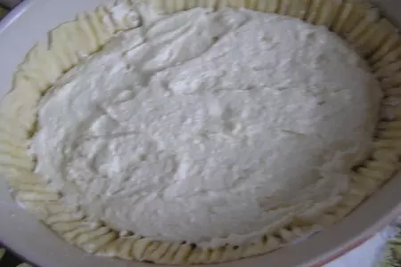 Пай с творожным пудингом и сливами.: шаг 5