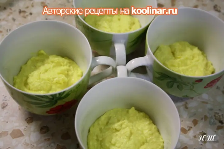 Пирожные "капли росы" с клюквой.: шаг 8