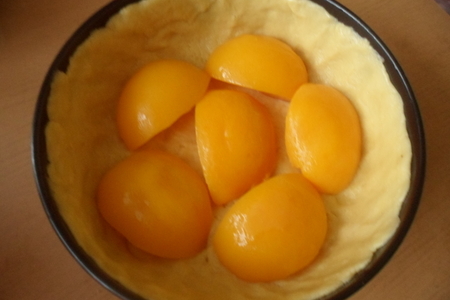 Творожно-песочный пирог с персиками: шаг 8