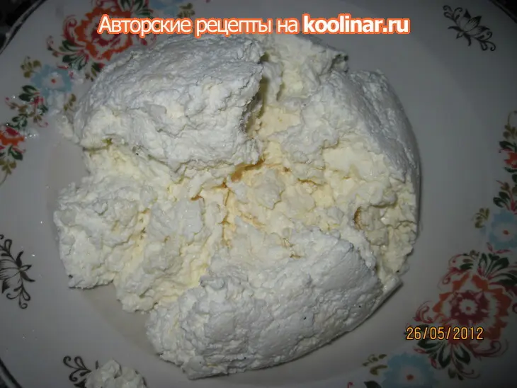 Сырники с клубникой.: шаг 1