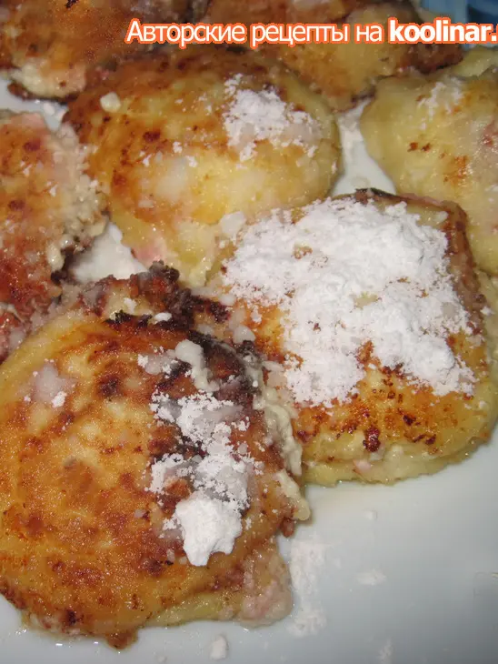 Сырники с клубникой.: шаг 4