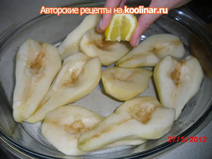 Пирог с грушами и ромом: шаг 1