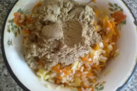 Слоеные пирожки с печеночной начинкой))): шаг 4