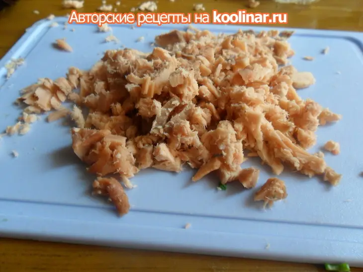 Котлеты из лосося с кремом васаби и салатом из огурцов: шаг 4
