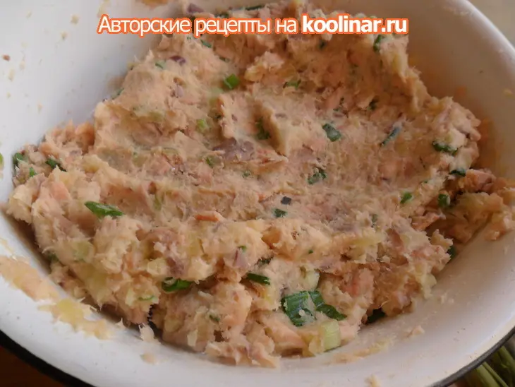 Котлеты из лосося с кремом васаби и салатом из огурцов: шаг 7