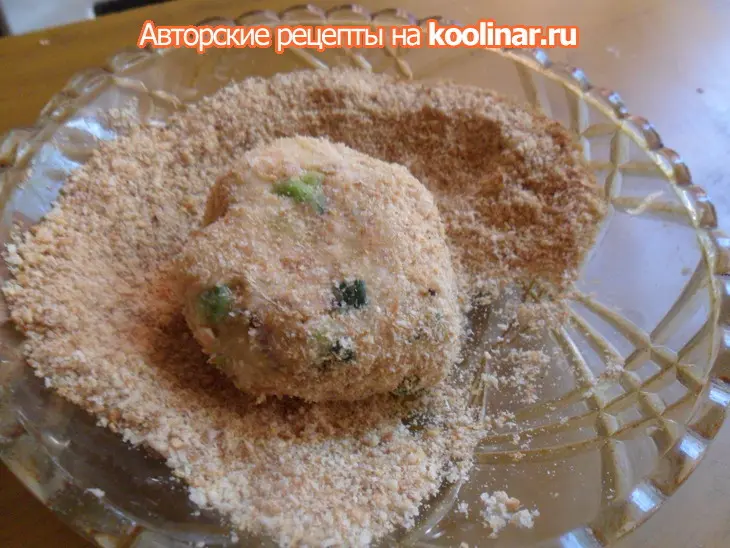 Котлеты из лосося с кремом васаби и салатом из огурцов: шаг 8