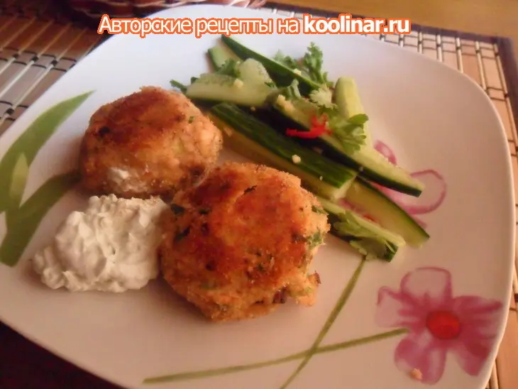Котлеты из лосося с кремом васаби и салатом из огурцов: шаг 10