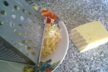 Хрустящие лепешки "по спирали" с сыром...универсальный и простой рецепт))): шаг 4