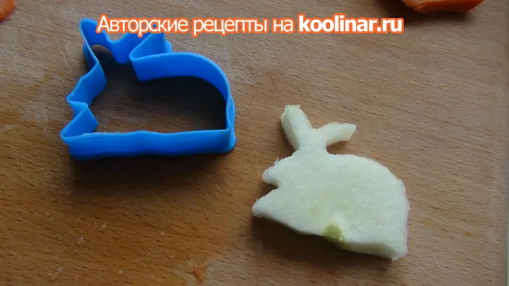 Овсяная каша с черносливом, морковью и яблоками "кушаю и развиваюсь!": шаг 1