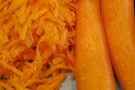 Оладьи из моркови .: шаг 1