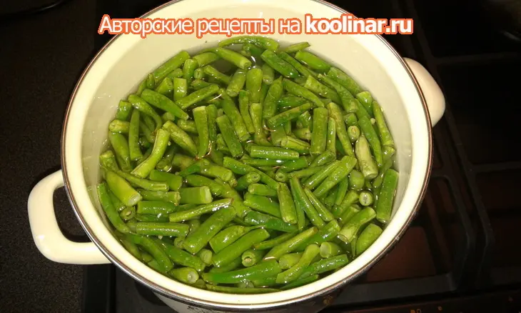 Запеканка с сардельками и колбасой: шаг 3