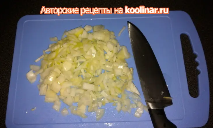 Запеканка с сардельками и колбасой: шаг 4
