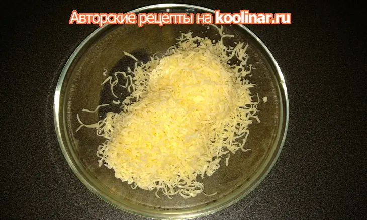 Запеканка с сардельками и колбасой: шаг 9