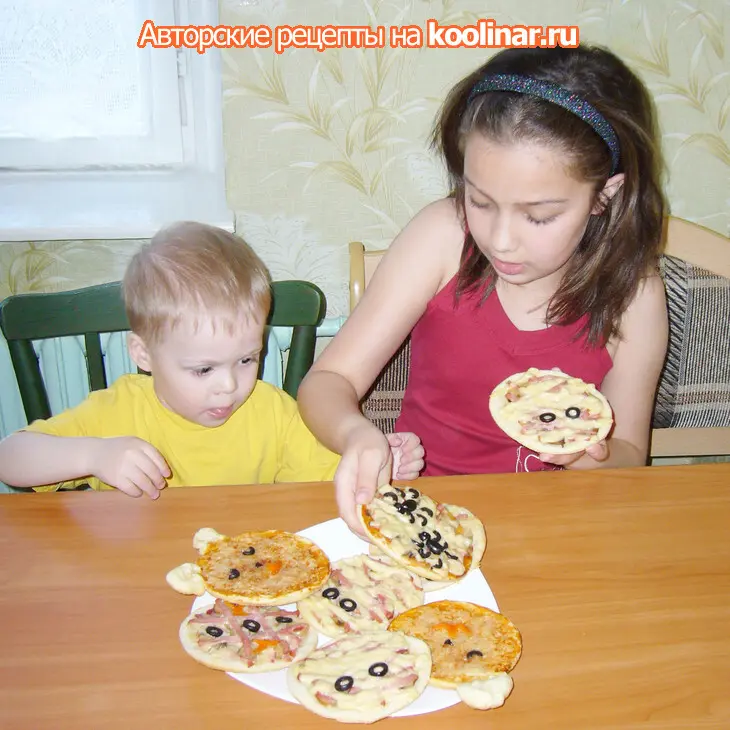 Мини пиццы для детей(подготовка к празднику №1): шаг 8