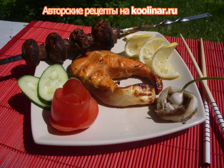 Шашлык из форели в ананасово-томатном маринаде: шаг 7