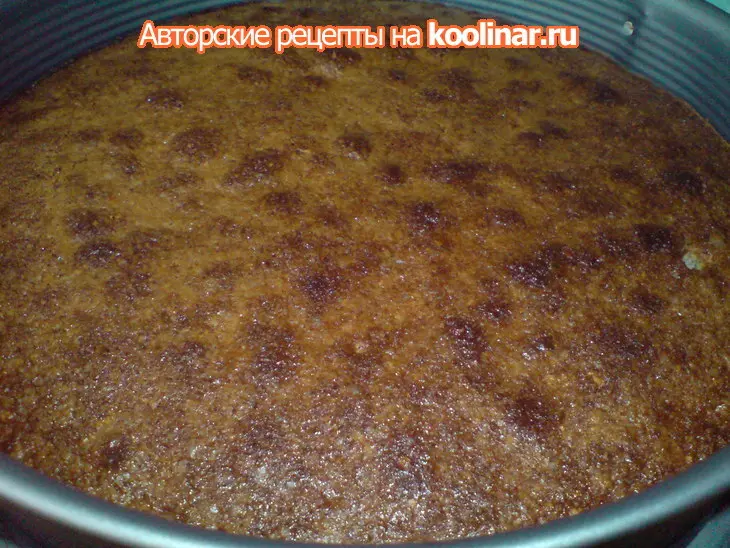 Яблочно-изюмовый пирог-перевёртыш: шаг 8