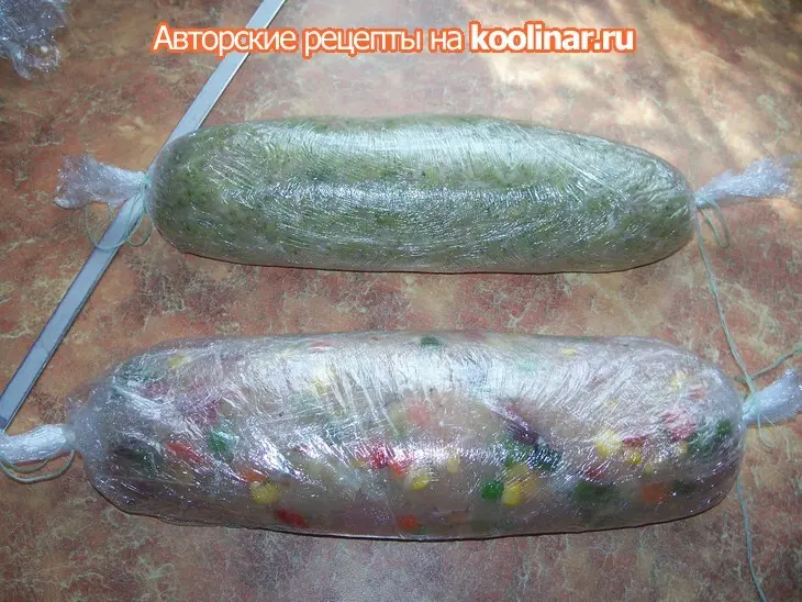 Куриная колбаса на пару  (два сорта): шаг 8