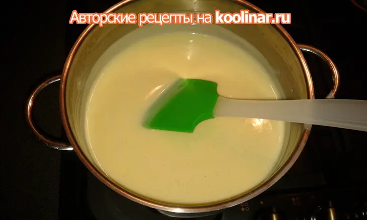 Рулет с мороженым и шоколадным соусом: шаг 5