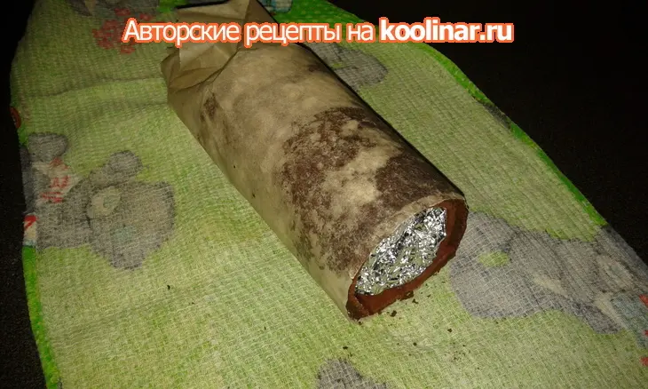 Рулет с мороженым и шоколадным соусом: шаг 12