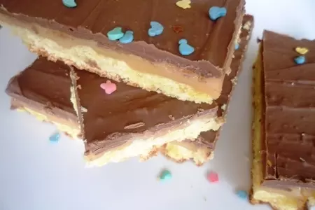 Печенье twix ( песочное печенье+молочный шоколад+мягкая карамель): шаг 10