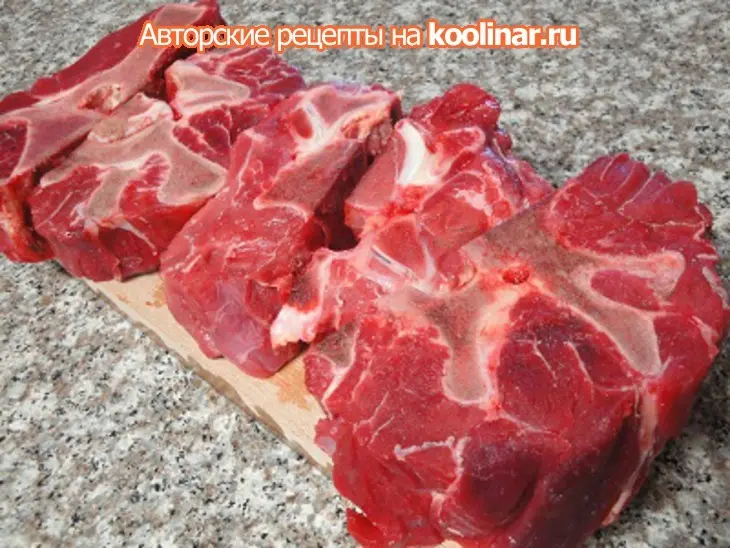 Мясо томлёное с пивом: шаг 1