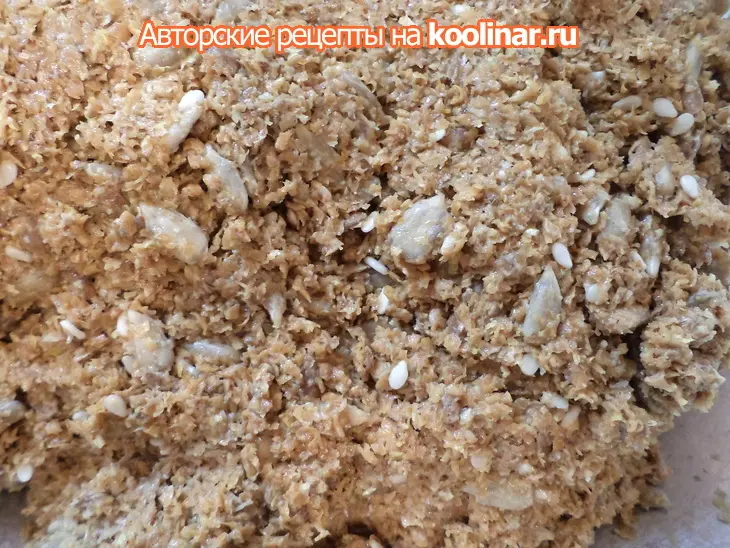 Кnekkebrød или ржаные хлебцы с отрубями, геркулесом, семенами льна, подсолнечника и кунжутом.: шаг 3