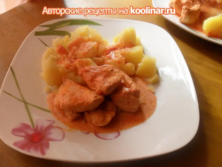 Грудка в соусе из сметаны, томатов и паприки: шаг 8