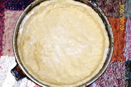 Творожно-йогуртовый пирог с вишней: шаг 4