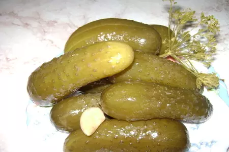 Огурчики  маринованные, хрустящие: шаг 4