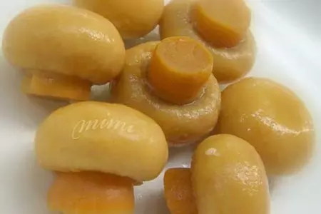 Яичница с салатом: шаг 2