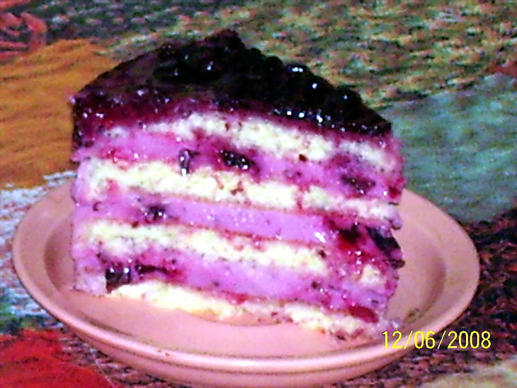Торт "черная смородина в йогурте": шаг 8