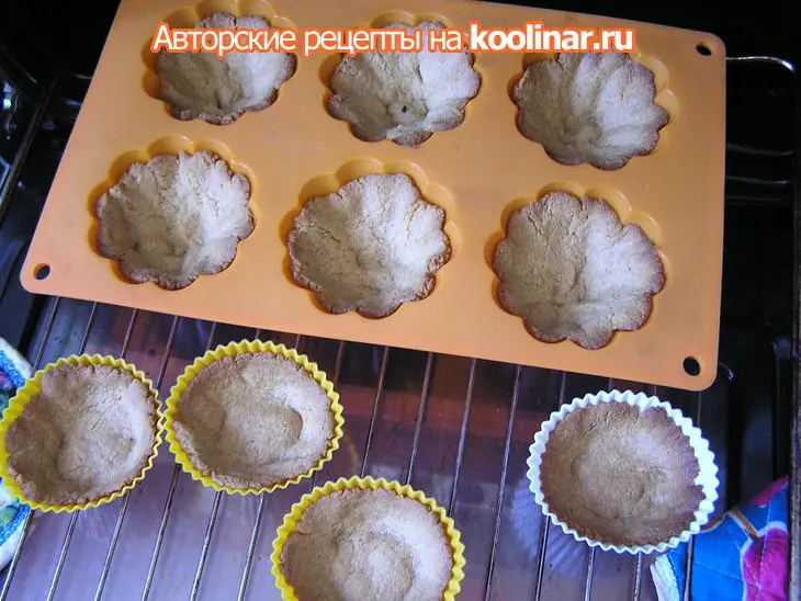 Корзиночки с фруктами в сиропе и с  нежным кремом «возвращайся поскорей!»: шаг 2