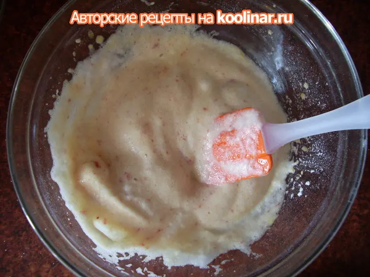 Омлет с клубникой: шаг 7